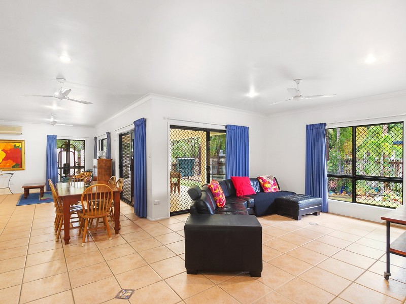 54 Southern Cross Circuit, Douglas QLD 4814