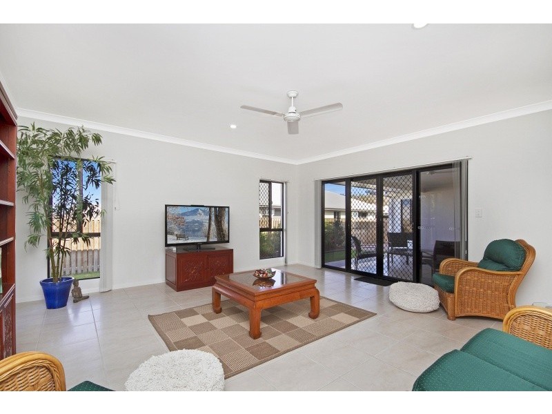 17 Baird Court, Bushland Beach QLD 4818