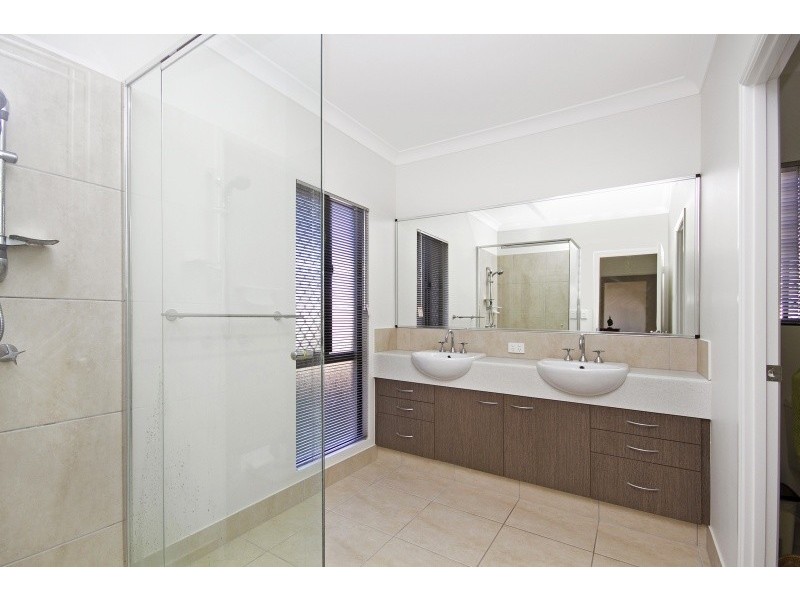 17 Baird Court, Bushland Beach QLD 4818