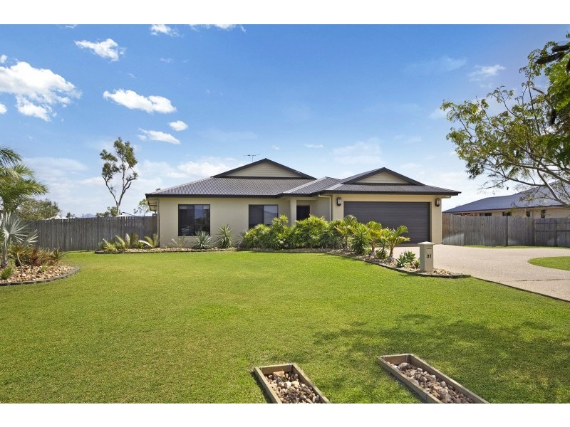 31 Shoalmarra Drive, Mount Low QLD 4818