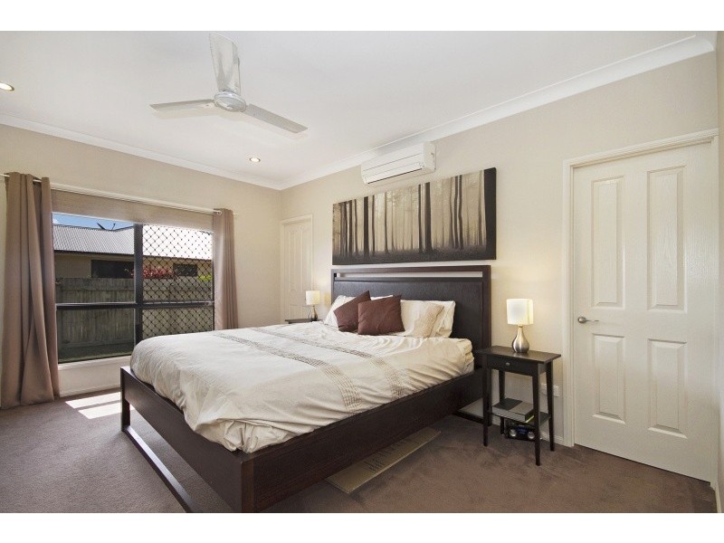 31 Shoalmarra Drive, Mount Low QLD 4818