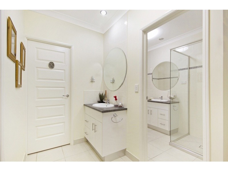 39 Shoalmarra Drive, Mount Low QLD 4818