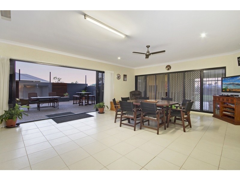 39 Shoalmarra Drive, Mount Low QLD 4818