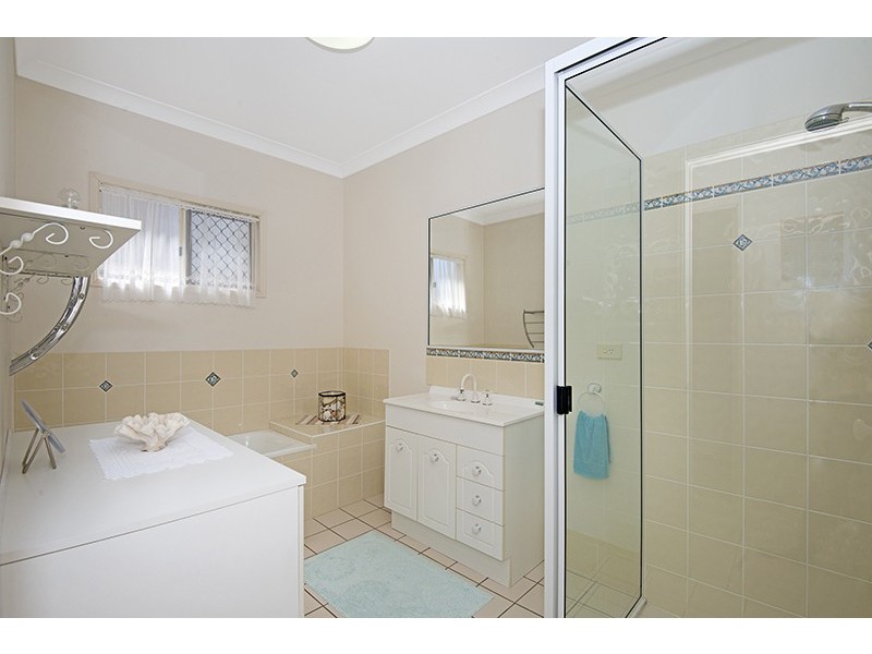 7 Lakeview Court, Kirwan QLD 4817