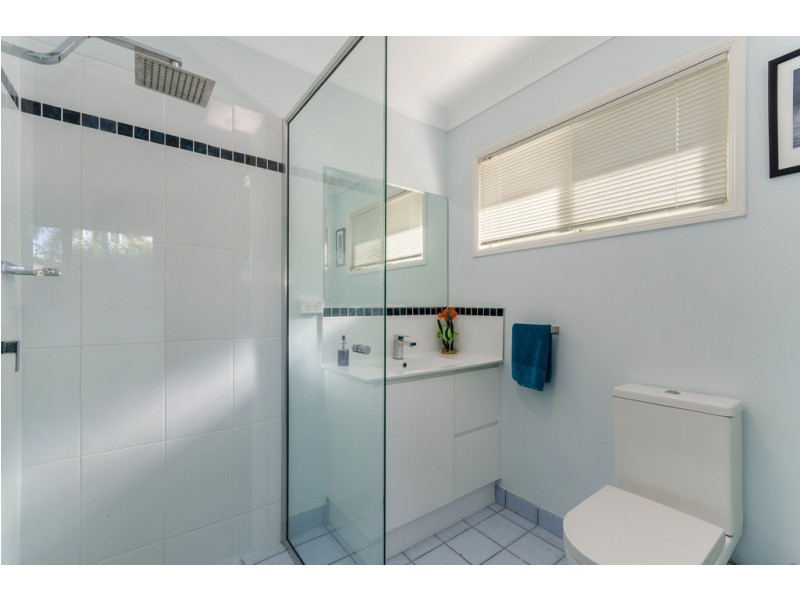 4 Lakeview Court, Kirwan QLD 4817