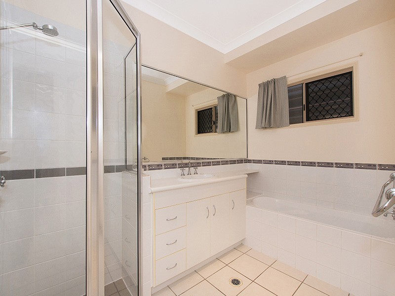 15 Cleary Street, Kirwan QLD 4817