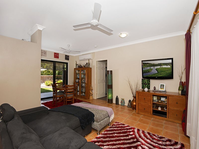 2 Lakewood Avenue, Kirwan QLD 4817