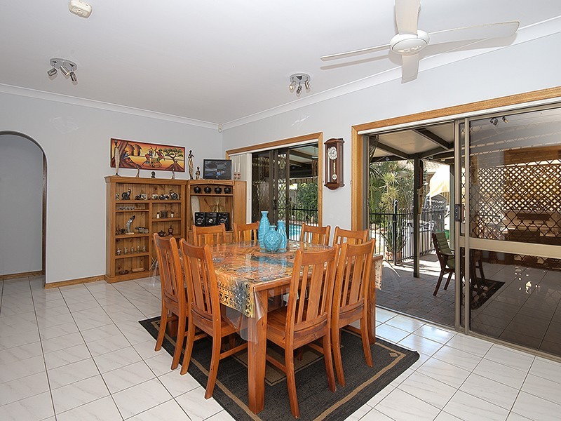 96 Whitsunday Drive, Kirwan QLD 4817