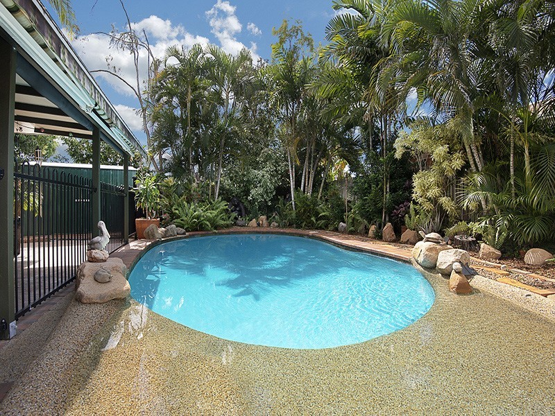 96 Whitsunday Drive, Kirwan QLD 4817