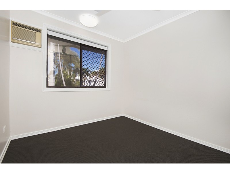 70 Whitsunday Drive, Kirwan QLD 4817