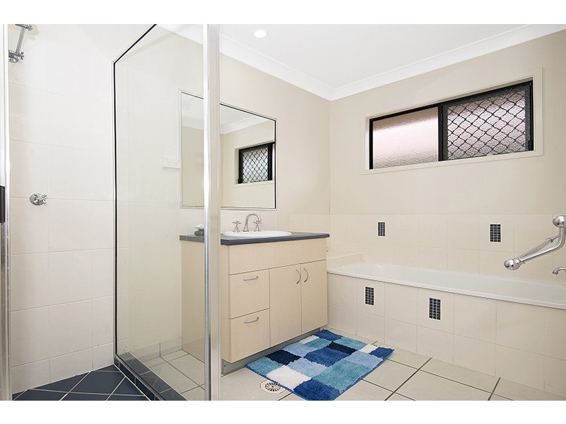 13 Langley Place, Kirwan QLD 4817