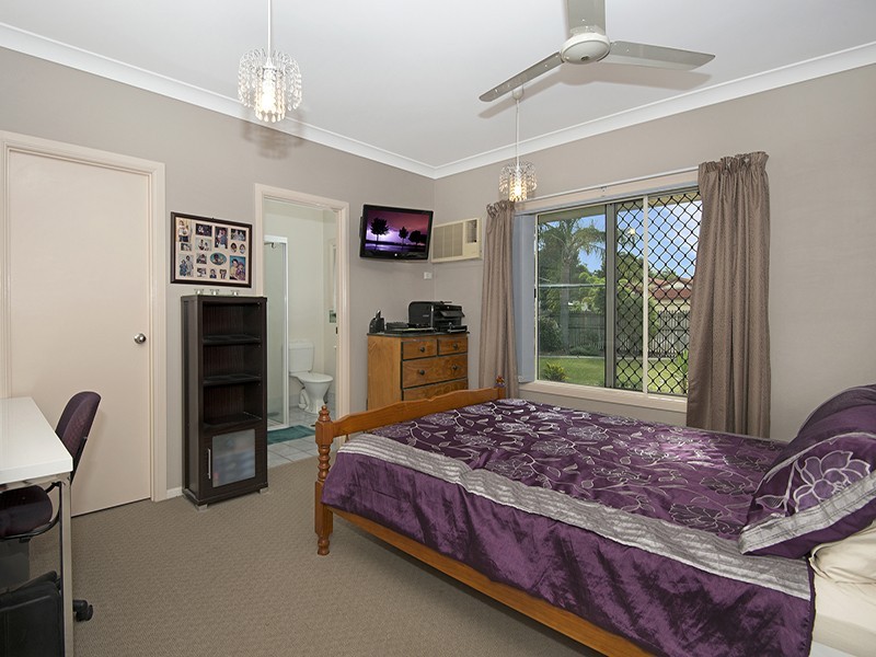 2 Alpina Place, Kirwan QLD 4817