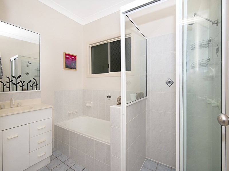 2 Alpina Place, Kirwan QLD 4817