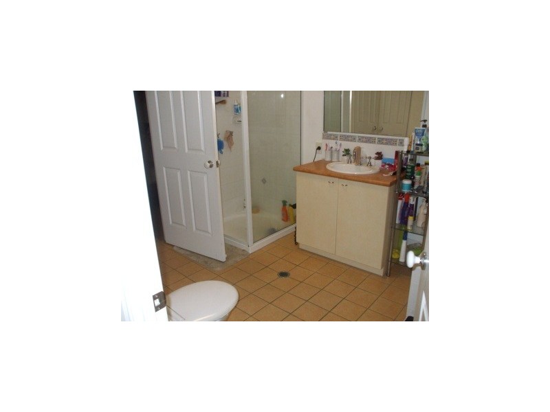 7/24 Martinez Avemue, West End QLD 4810