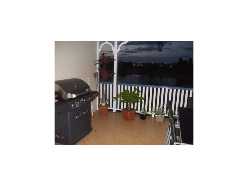 7/24 Martinez Avemue, West End QLD 4810