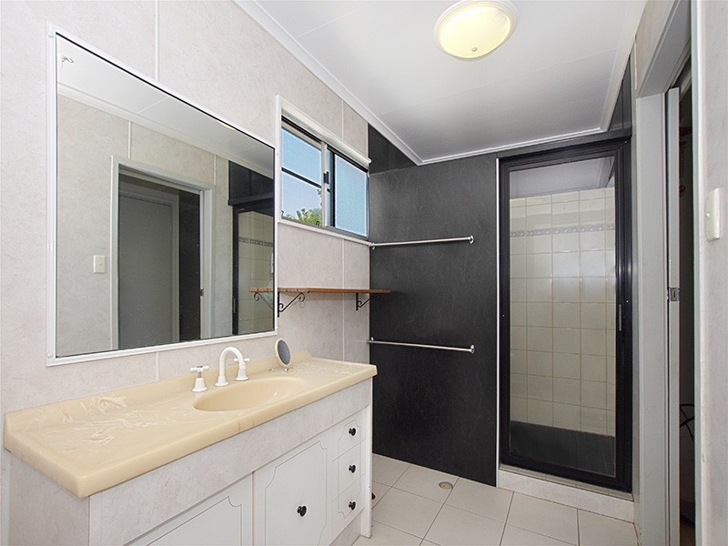 21 Lanark Street, Kirwan QLD 4817