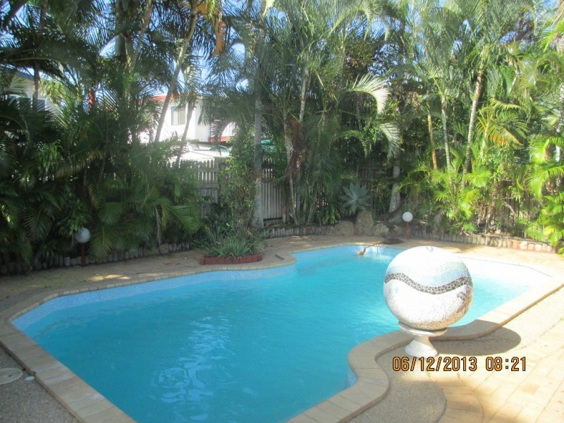 9 Karanya Street, Mount Louisa QLD 4814