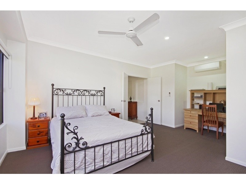 17 Baird Court, Bushland Beach QLD 4818