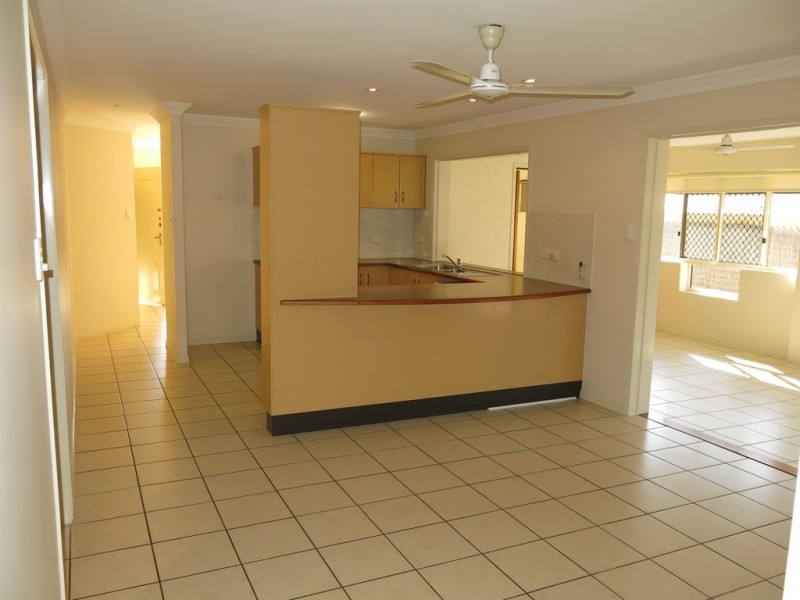 4 Ashburton Place, Douglas QLD 4814