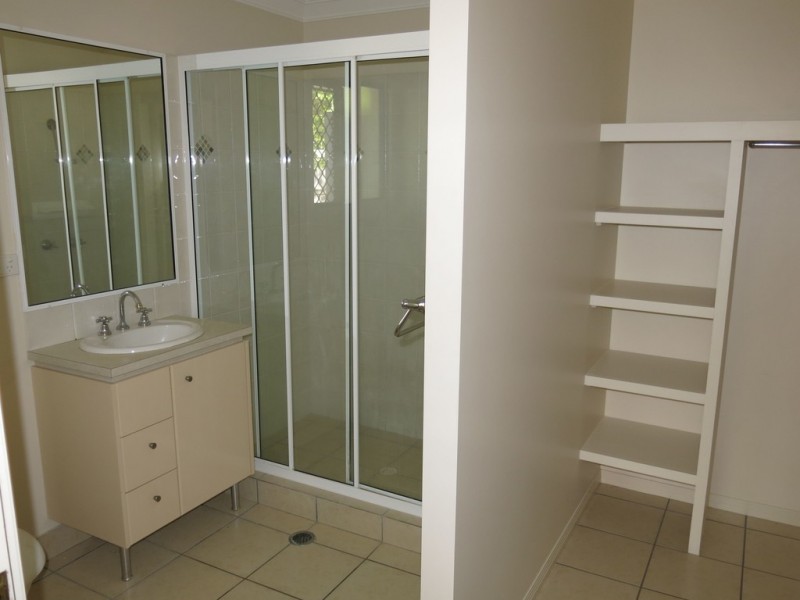 4 Ashburton Place, Douglas QLD 4814