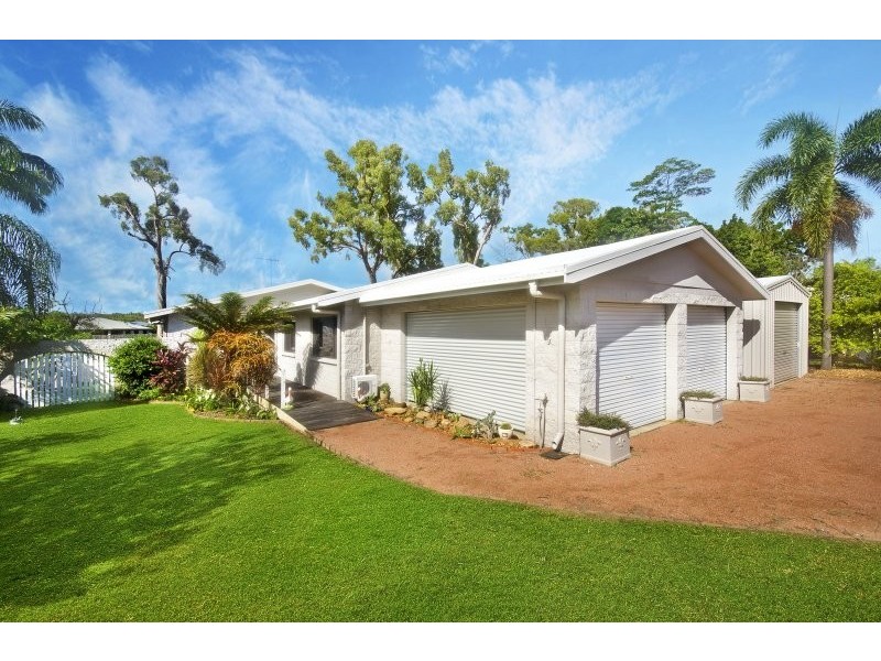 6 Lotus Court, Bushland Beach QLD 4818