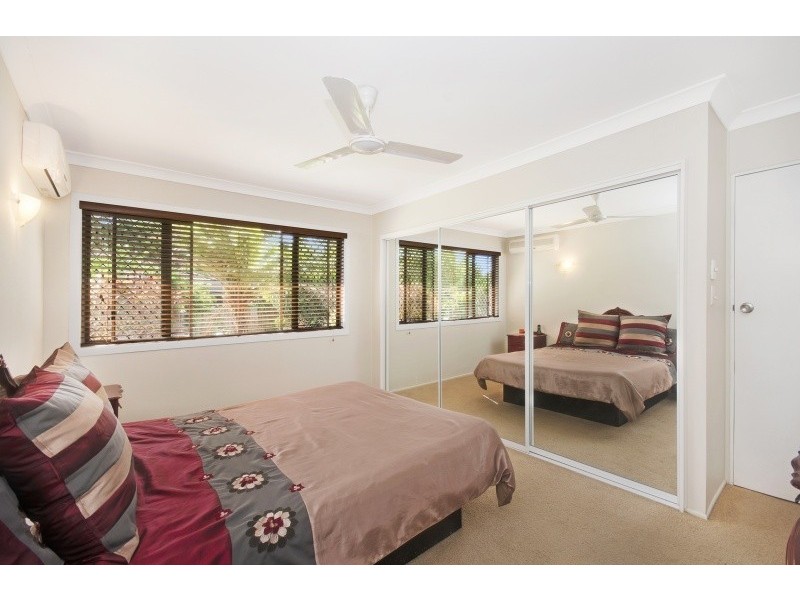 6 Lotus Court, Bushland Beach QLD 4818