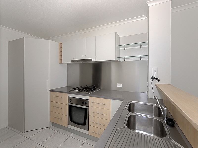 63/11-17 Stanley Street, Townsville City QLD 4810