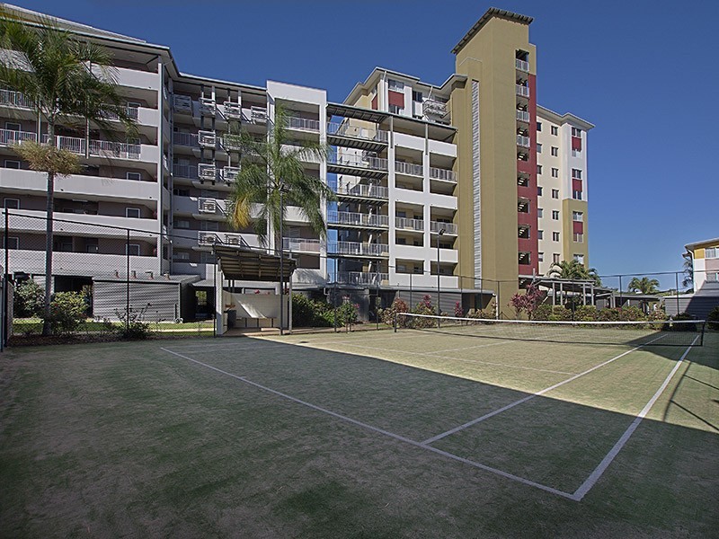 63/11-17 Stanley Street, Townsville City QLD 4810
