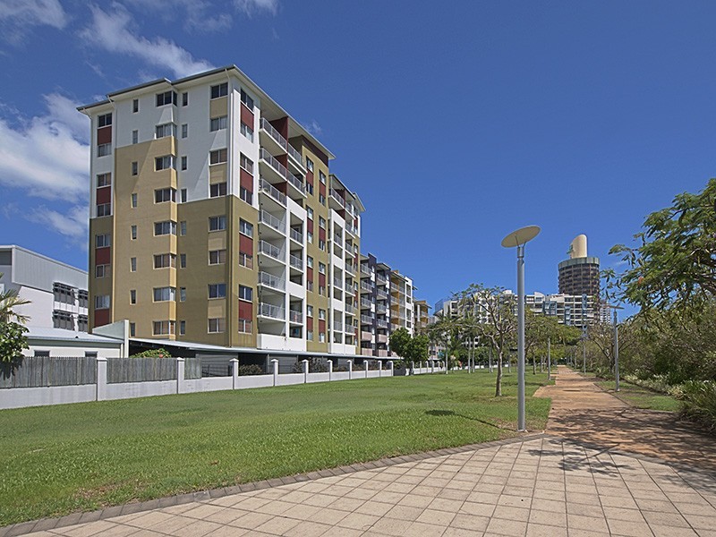 63/11-17 Stanley Street, Townsville City QLD 4810