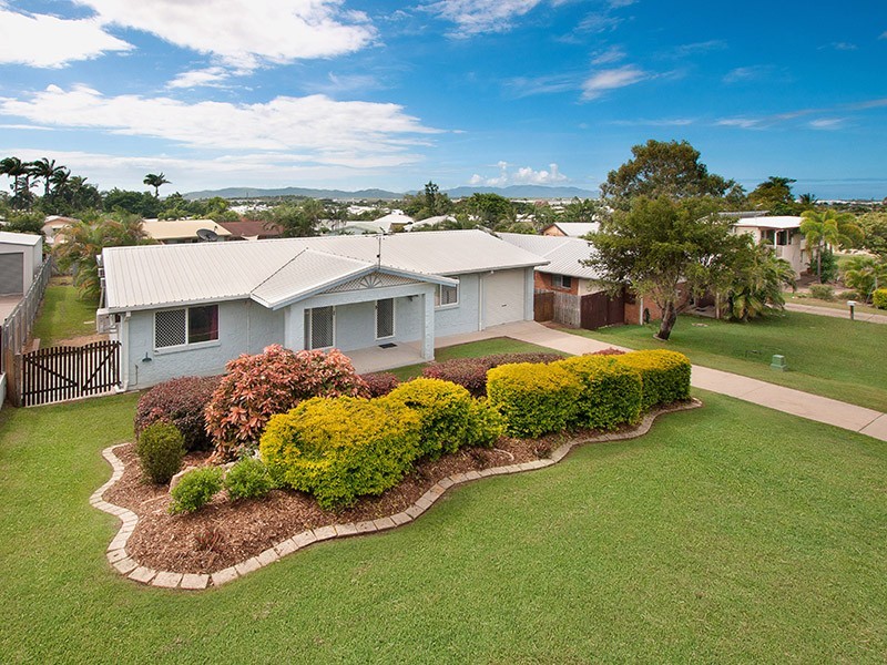 9 Glasgow Avenue, Mount Louisa QLD 4814