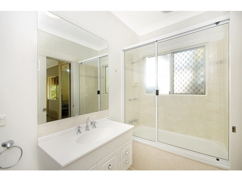 4 White Beech Court, Douglas QLD 4814