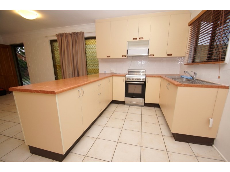 15 Woodlea Court, Kelso QLD 4815