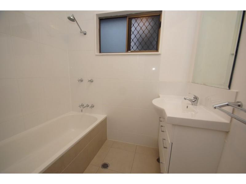 15 Woodlea Court, Kelso QLD 4815