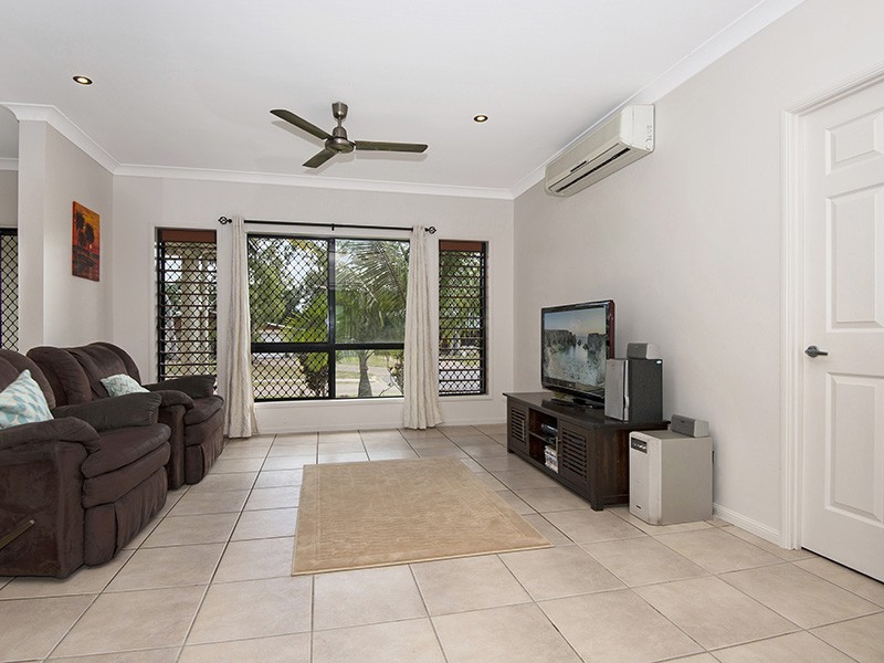 5 Clearwater Court, Bushland Beach QLD 4818