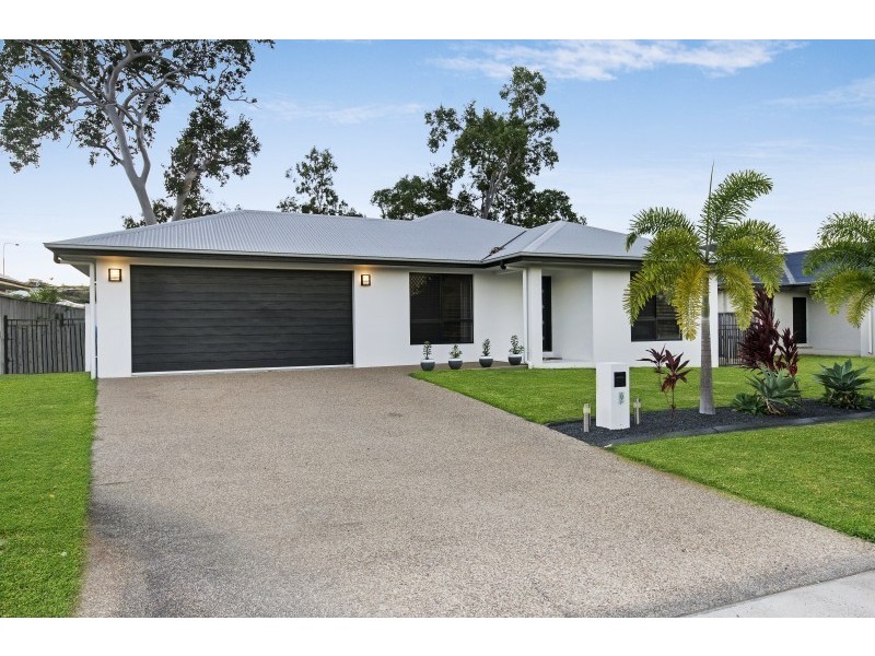 9 Dugong Court, Bushland Beach QLD 4818