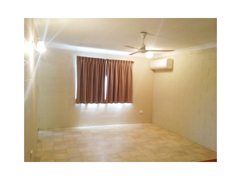 2/64 McBride Street, Kirwan QLD 4817