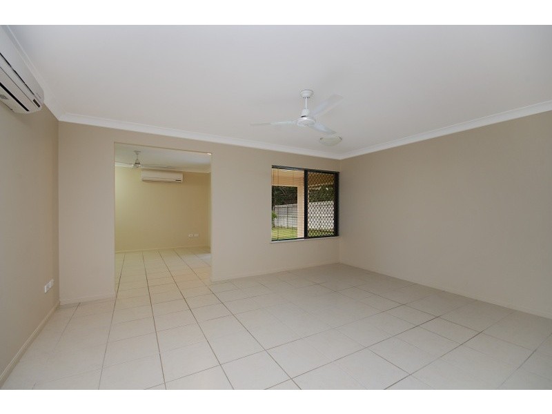 11 Firetail Pocket, Kelso QLD 4815