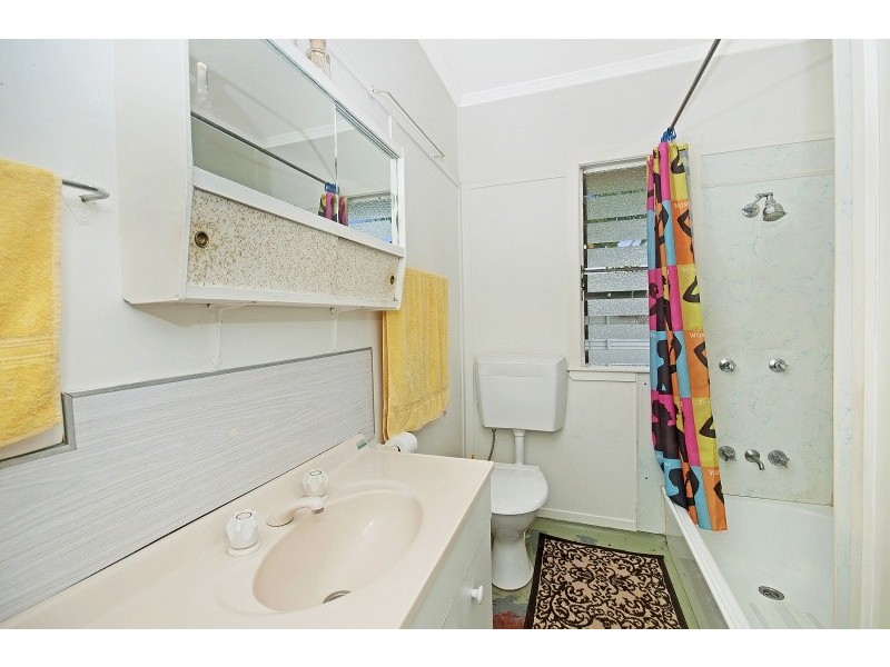 22 Munroe Street, Wulguru QLD 4811