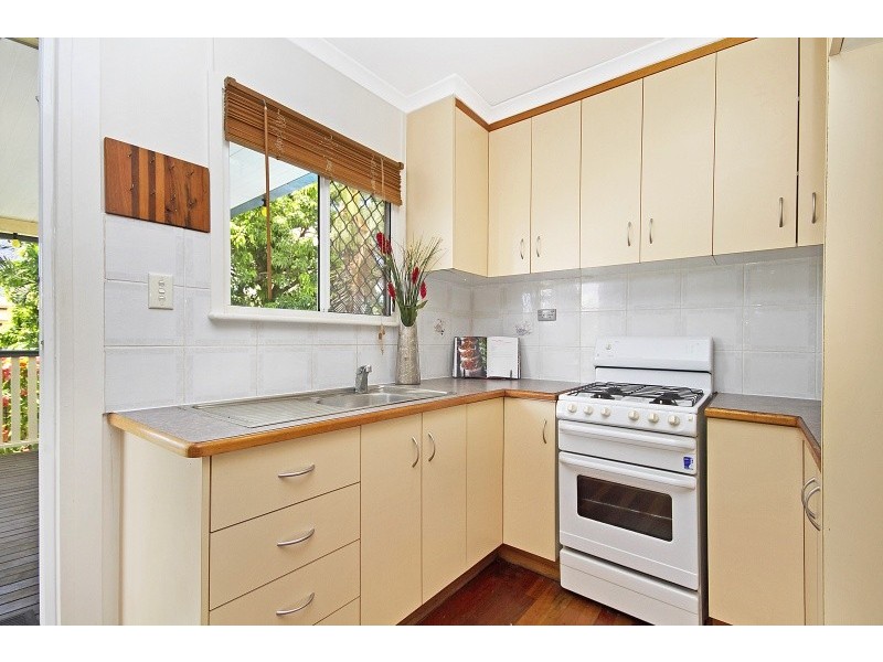 4 Brett Street, Cranbrook QLD 4814