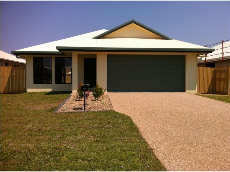 20 Lochern Way, Bushland Beach QLD 4818