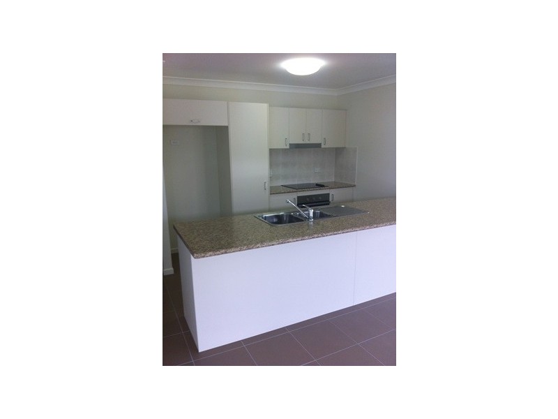 20 Lochern Way, Bushland Beach QLD 4818