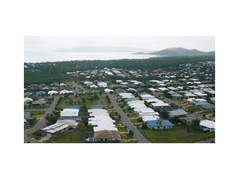 128 Goicoechea Drive, Bushland Beach QLD 4818