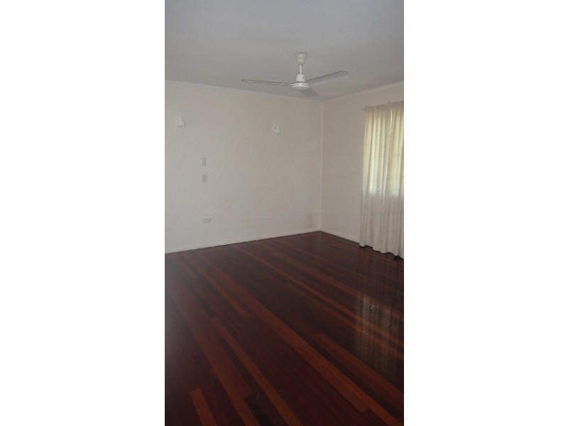 19 Parry Street, Belgian Gardens QLD 4810