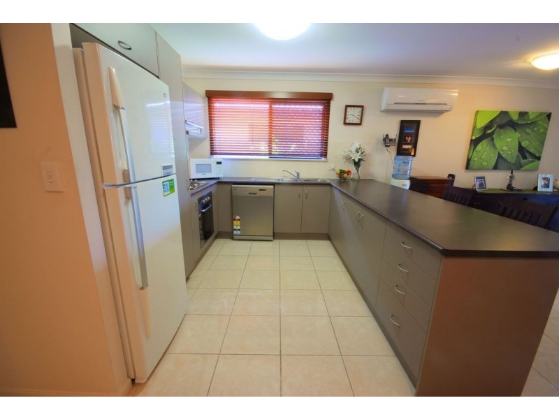 7 Littabella Place, Bushland Beach QLD 4818