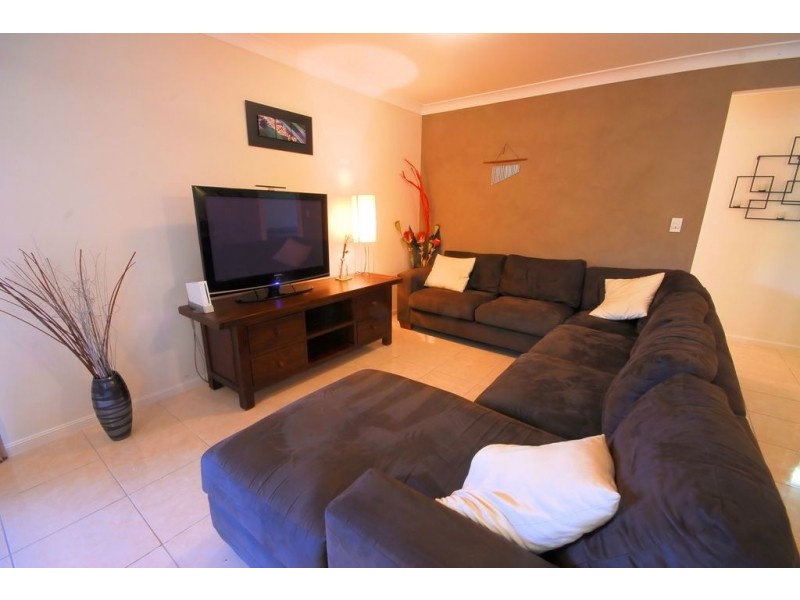 7 Littabella Place, Bushland Beach QLD 4818