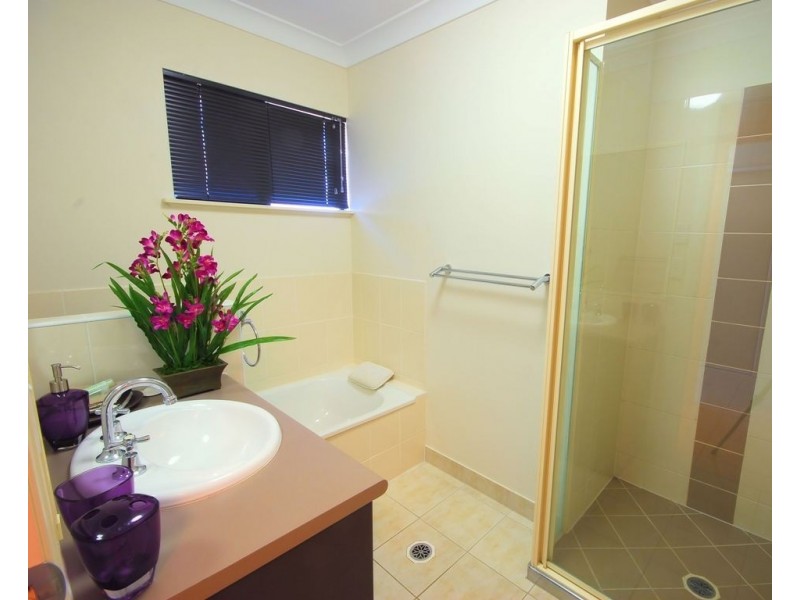 7 Littabella Place, Bushland Beach QLD 4818