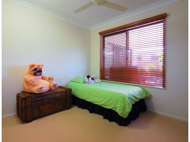 7 Littabella Place, Bushland Beach QLD 4818