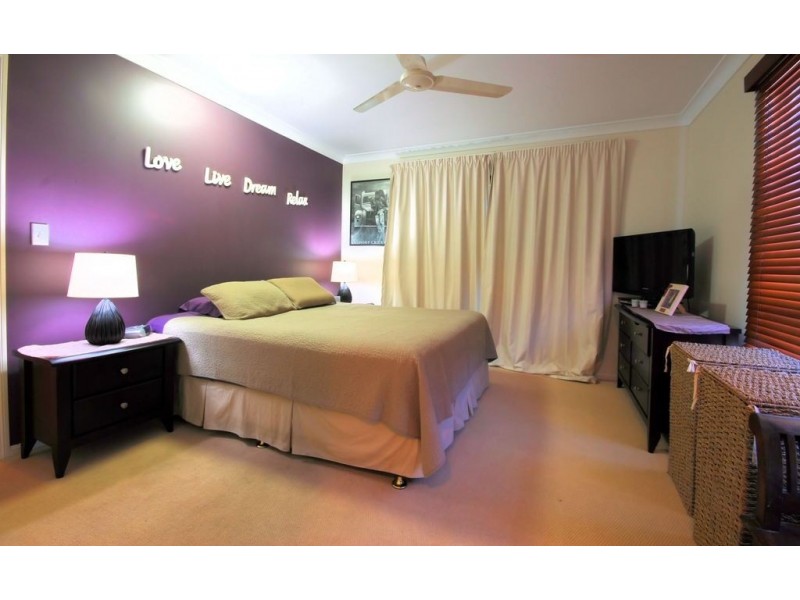 7 Littabella Place, Bushland Beach QLD 4818