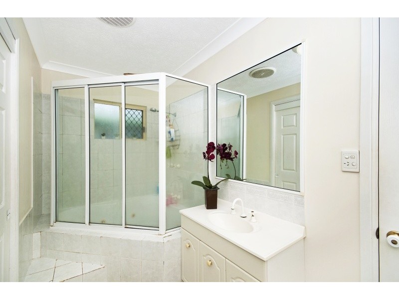 87 McAlister Street, Oonoonba QLD 4811