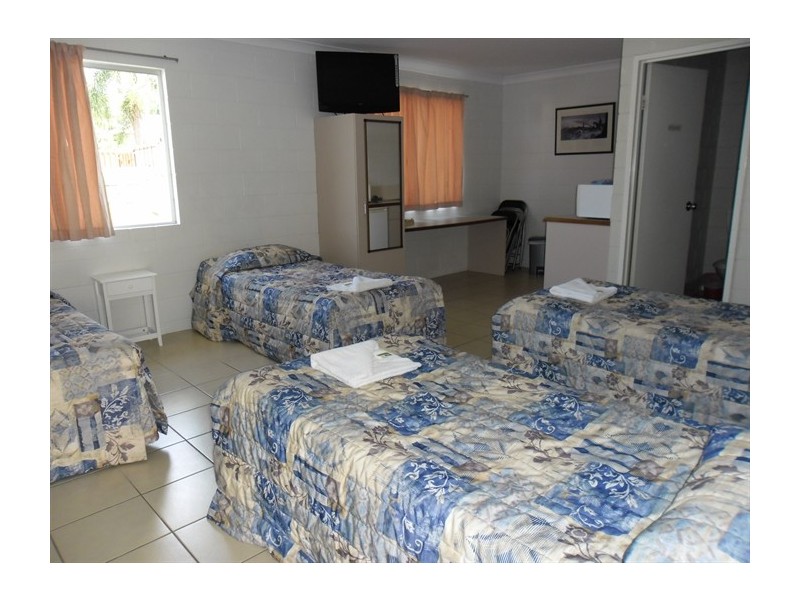 72-74 Bowen Road, Rosslea QLD 4812